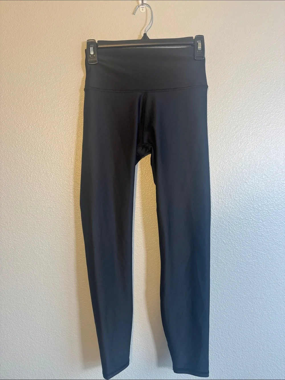 ALO 7/8 High-Waist Airlift Legging in Black